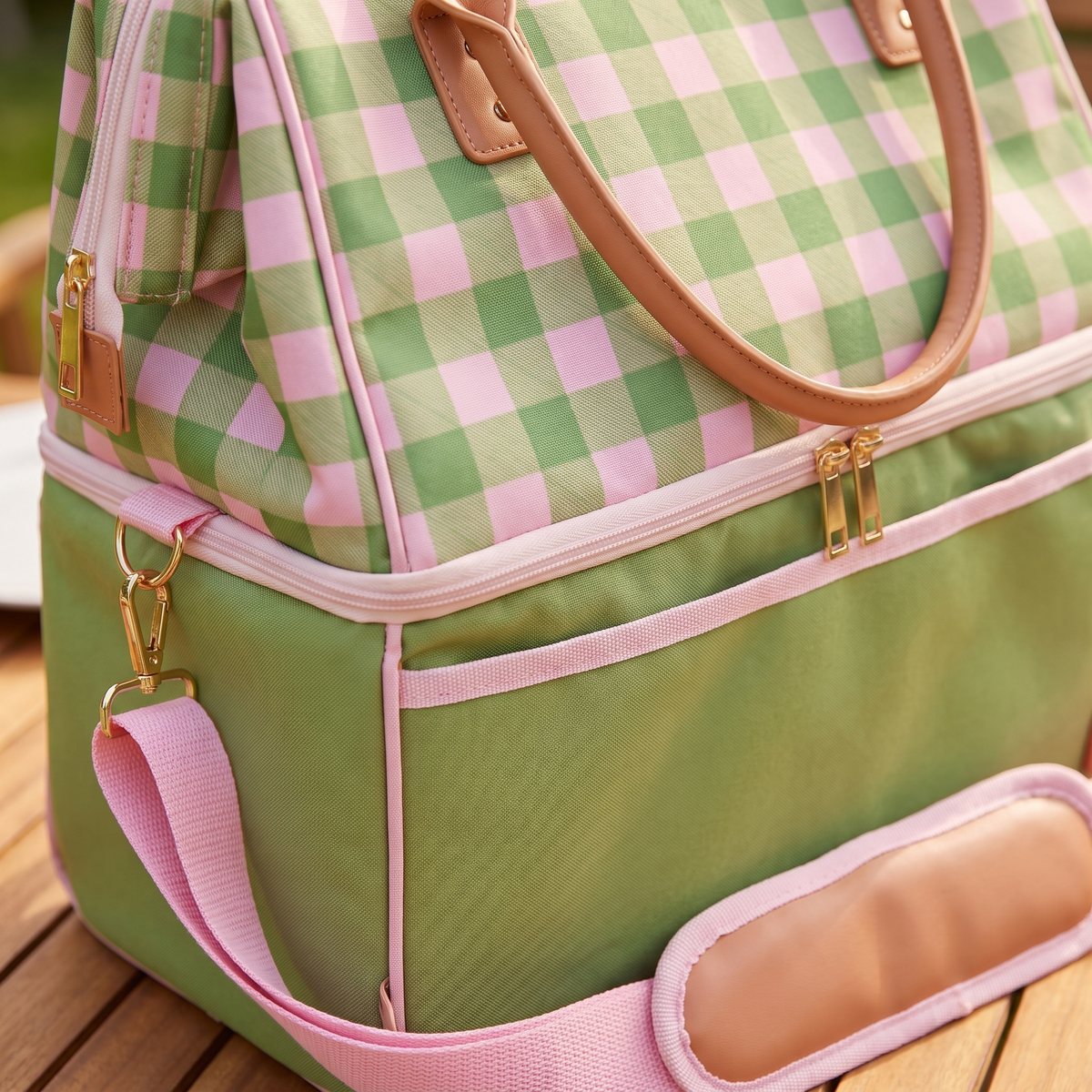 The Picnic Cooler Bag - Versailles — detail shot