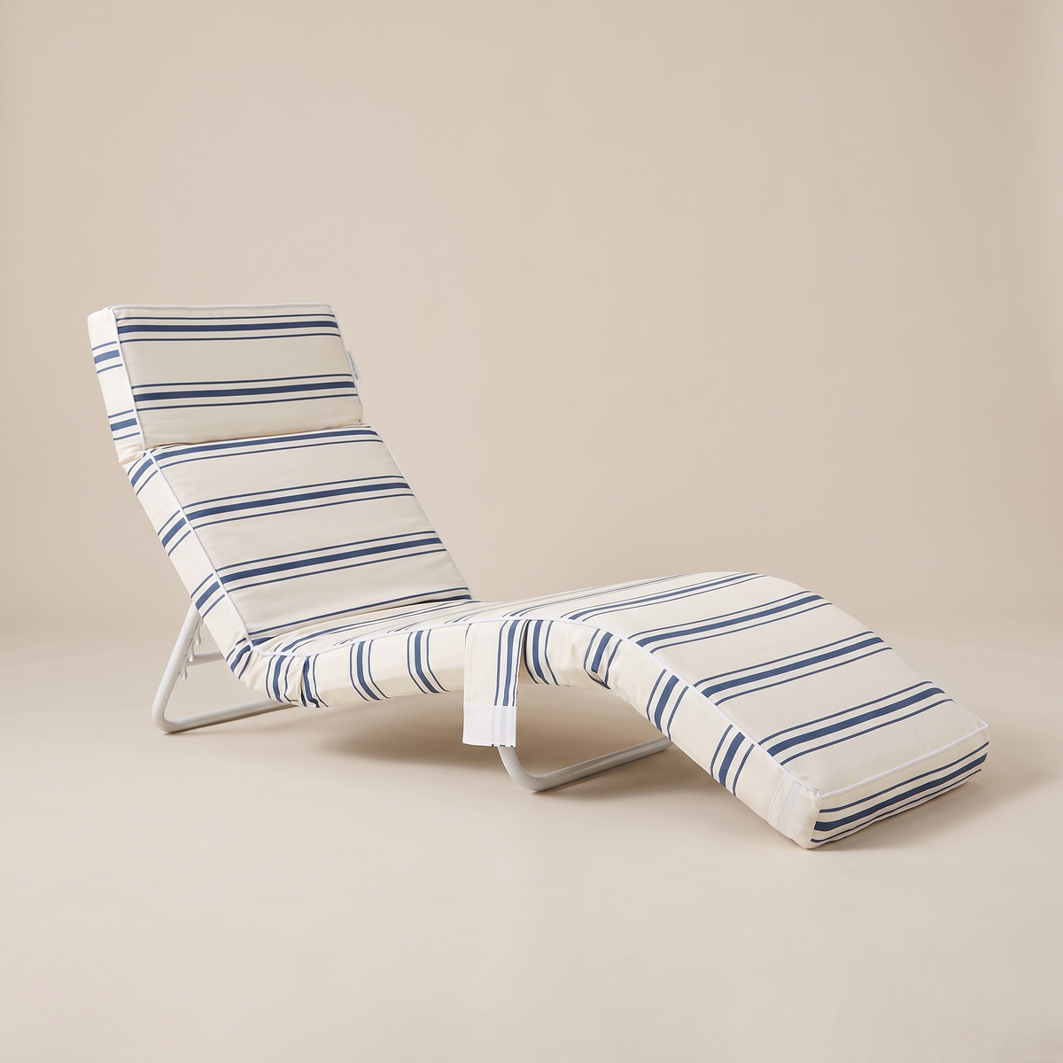 Luxe Lounger Chair - The Resort Navy — front shot