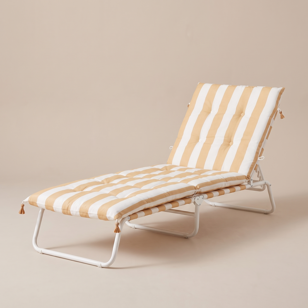Reclining Beach Chair - Mango Bay — front shot