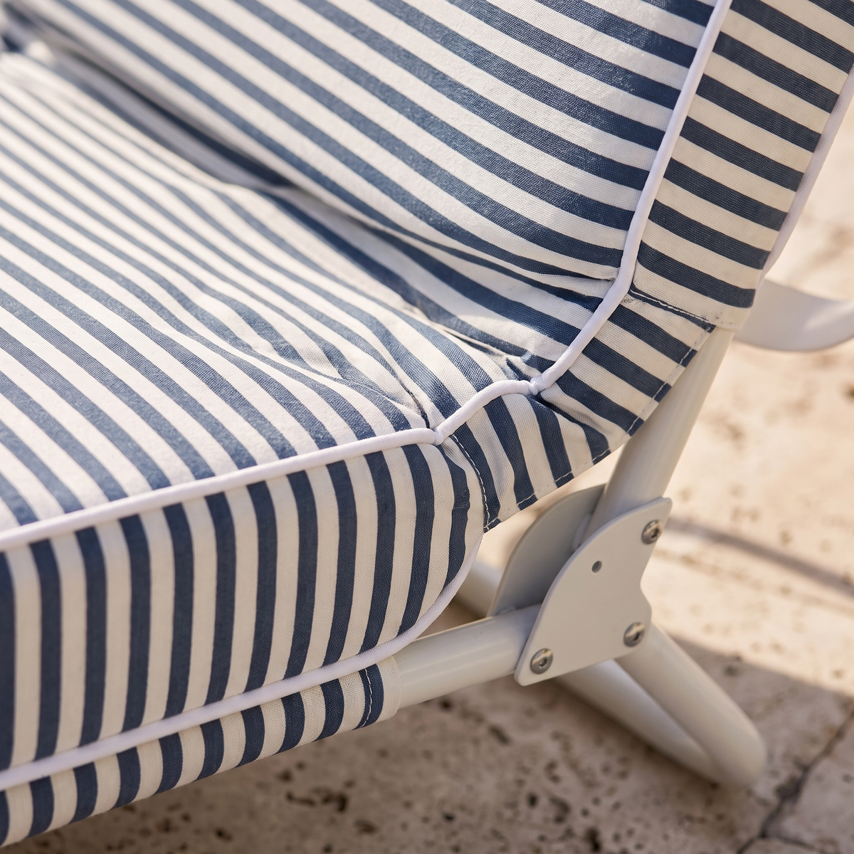 Take Anywhere Folding Chair - Resort — detail shot