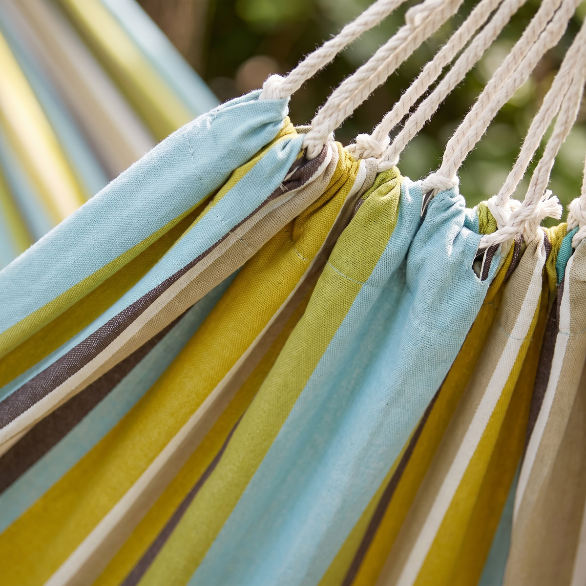 Corban Aqua Hammock Multicoloured Stripes 220x140cm — detail shot