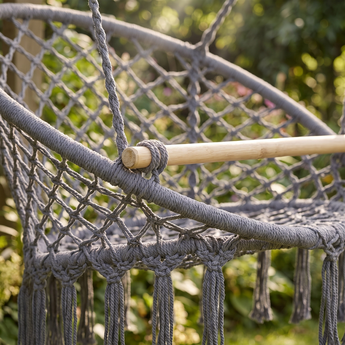Gardeon Hammock Chair - Hanging Macrame / Cotton - Grey — detail shot